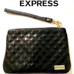 EXPRESS black zippered wristlet/purse quilted black patent size 7 x 4 1/2  EUC